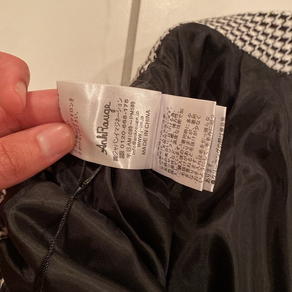 Ank Rouge houndstooth skirt with white faux fur trim! - Picture 5 of 6